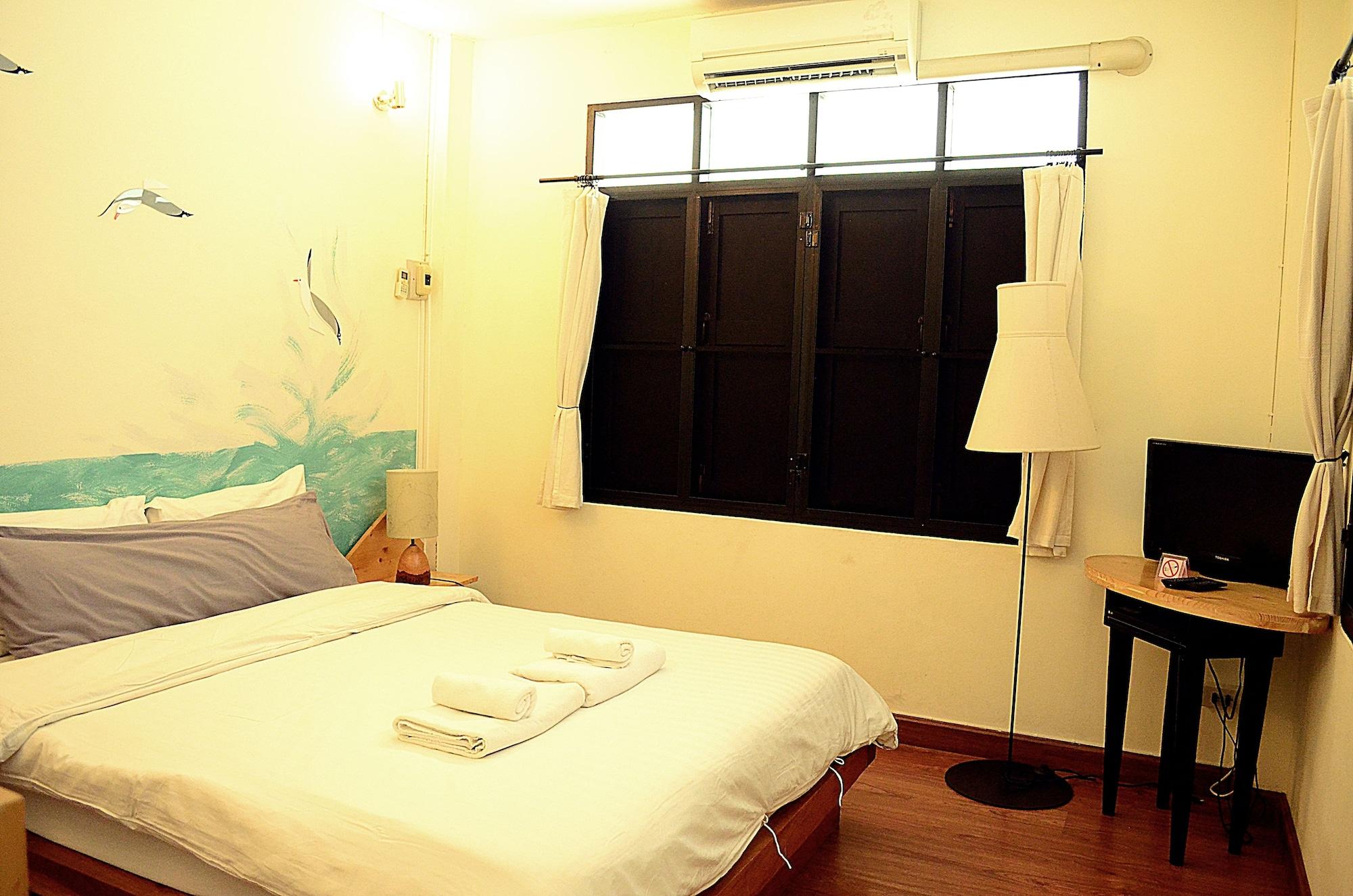 Early Bird Bed & Breakfast (Adults Only) Chiang Mai Ngoại thất bức ảnh