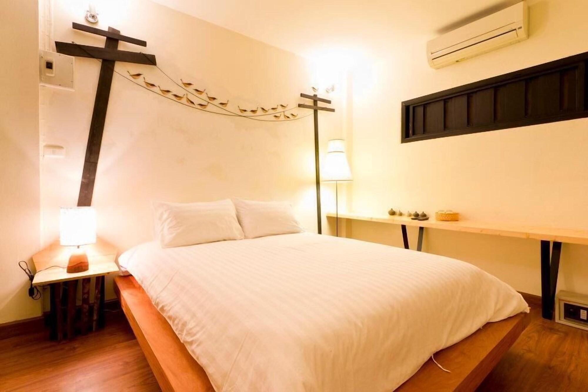 Early Bird Bed & Breakfast (Adults Only) Chiang Mai Ngoại thất bức ảnh