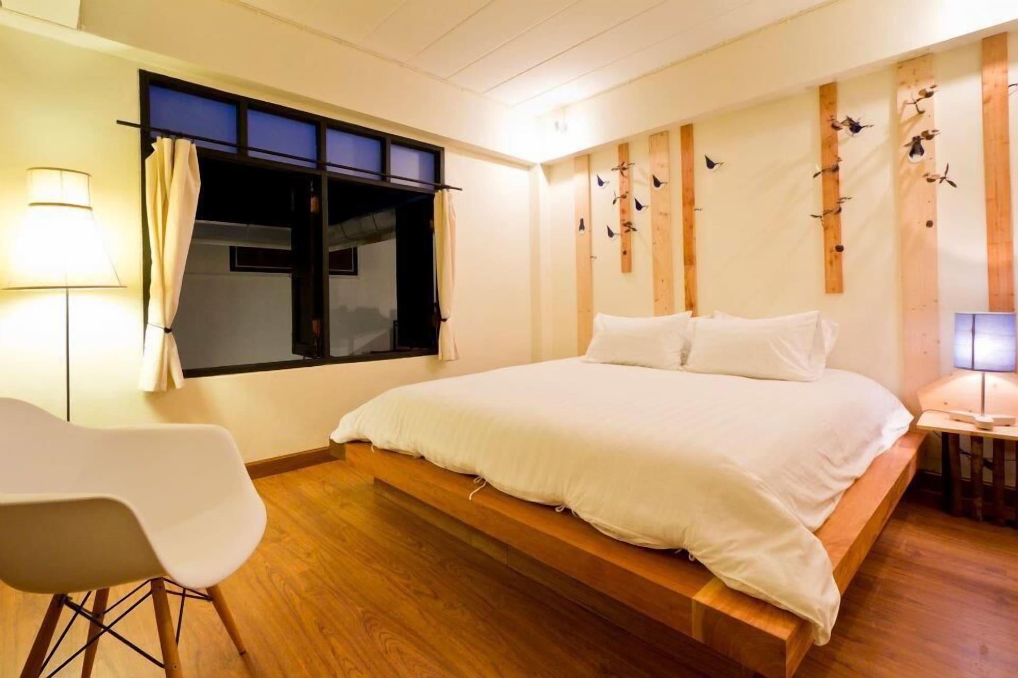 Early Bird Bed & Breakfast (Adults Only) Chiang Mai Ngoại thất bức ảnh