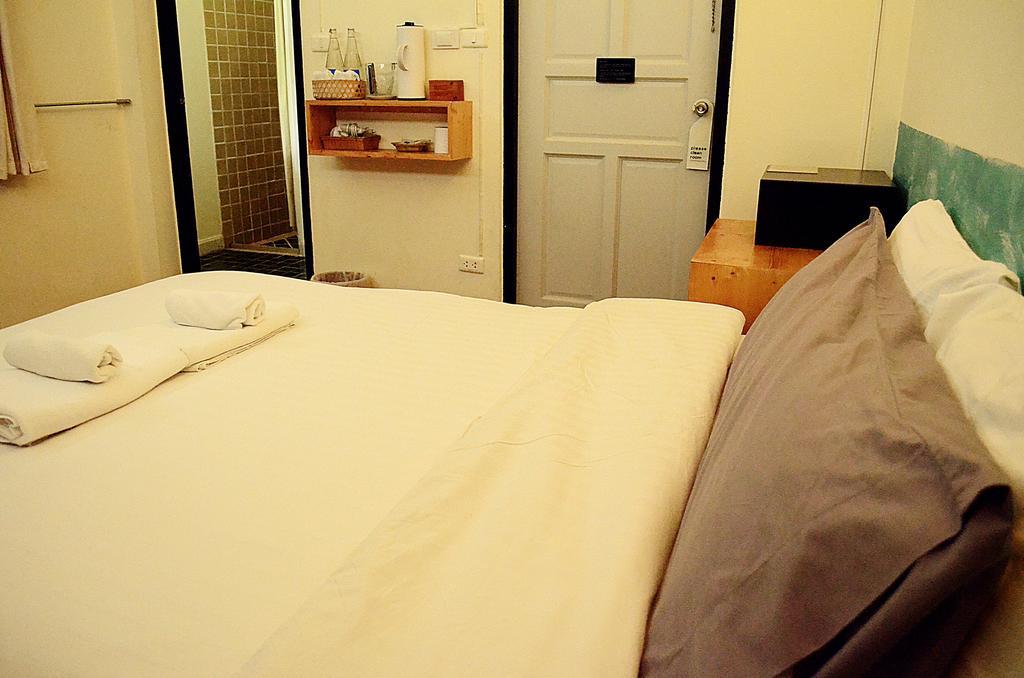 Early Bird Bed & Breakfast (Adults Only) Chiang Mai Ngoại thất bức ảnh